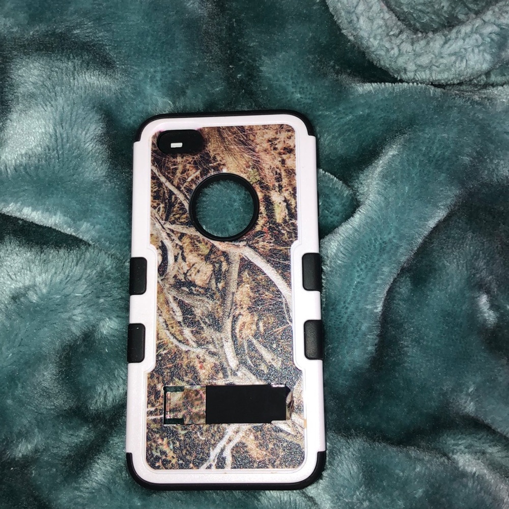 7 iPhone 5 cases - Picture 4 of 8